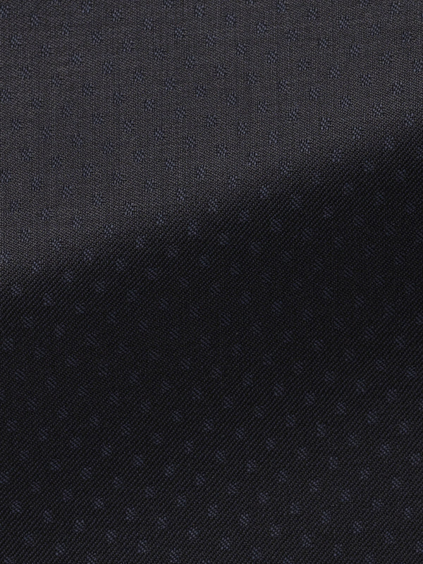 Made-to-Measure smoking – Eve008